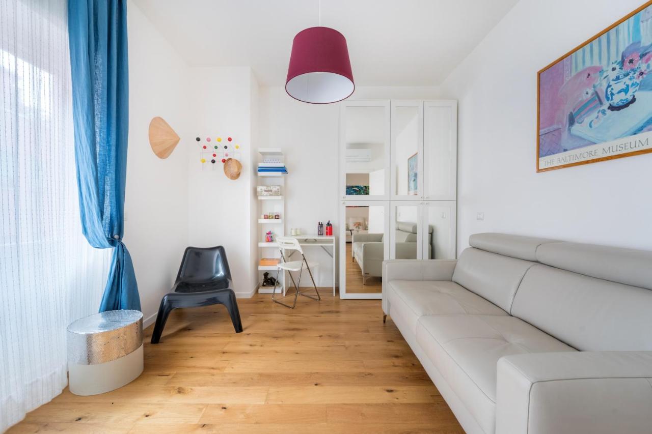 White Candle Apt, Close To San Pietro, Gemelli And Center Appartamento